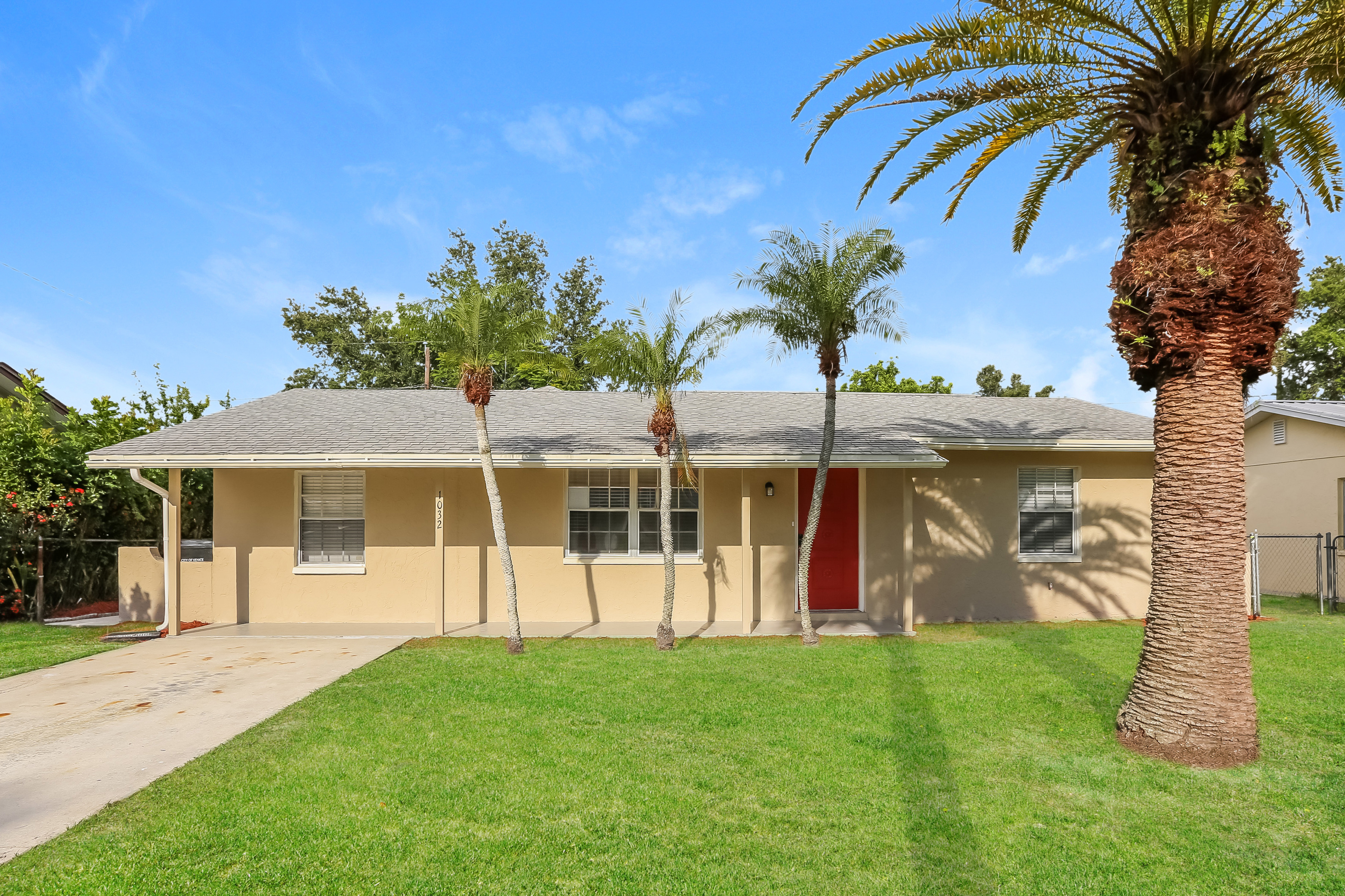 1032 HOPE ST VENICE, FL 34285